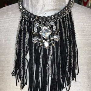 Express statement necklace